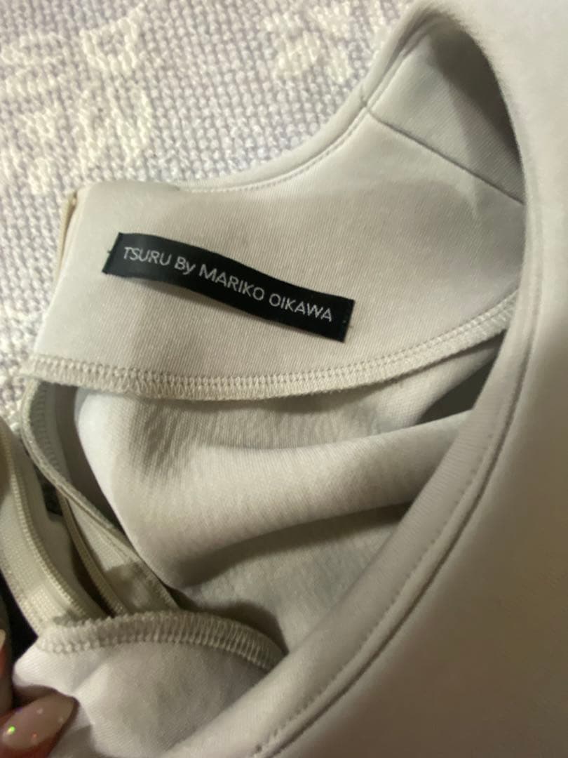 ツルバイマリコオイカワ キリル　ベージュ　グレー　長袖