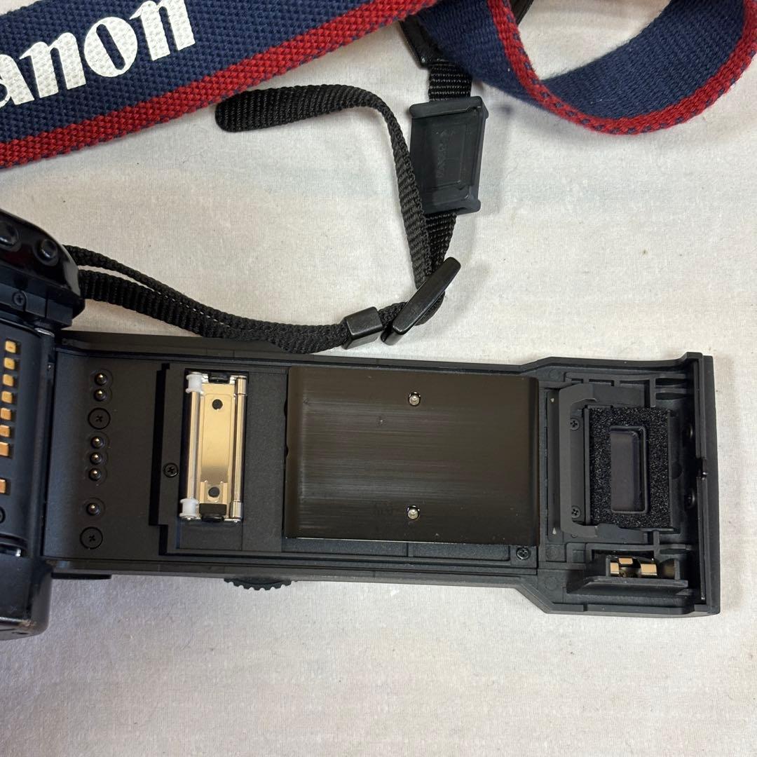 モナカ　ジャンク　Canon EOS-1N フィルム一眼レフカメラ