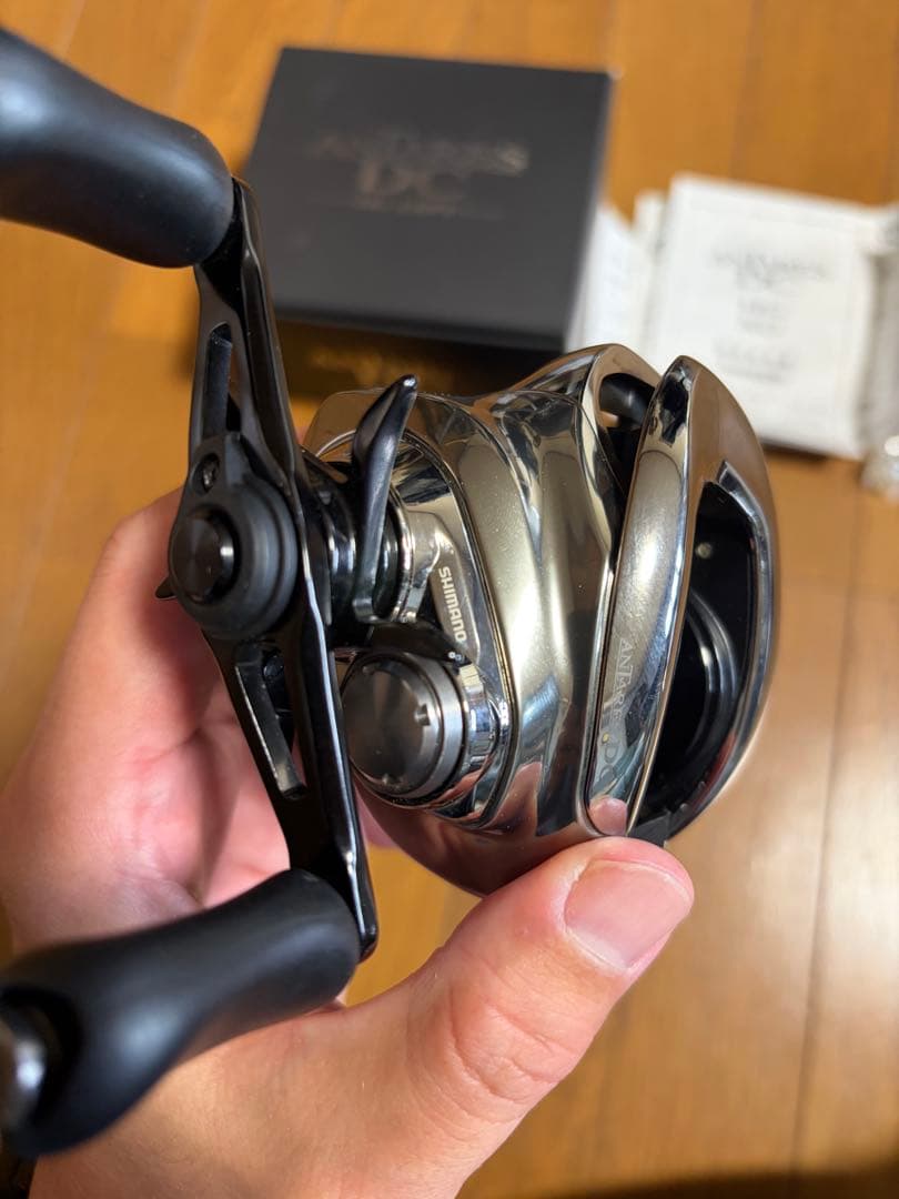 専用　21アンタレスDC HG 左　シマノ　ベイトリール