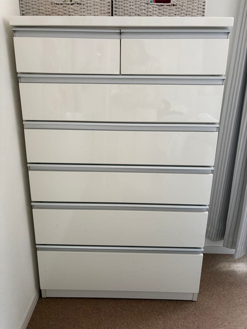 ホワイト 7段チェスト モダンデザイン