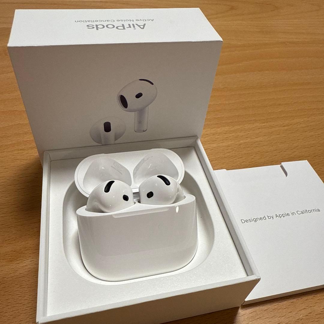 Apple AirPods 4 ノイズキャンセリングMXP93J/A