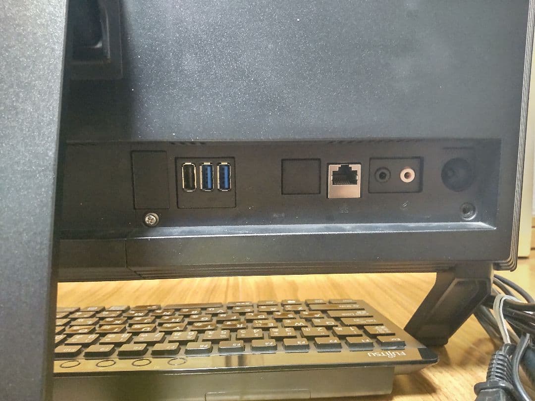 富士通 core i5 8GB SSD240GB オールインワンPC