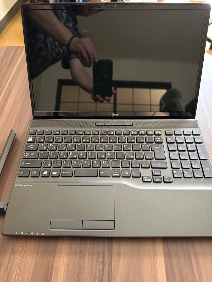 富士通 LIFEBOOK グレー 日本語キーボード
