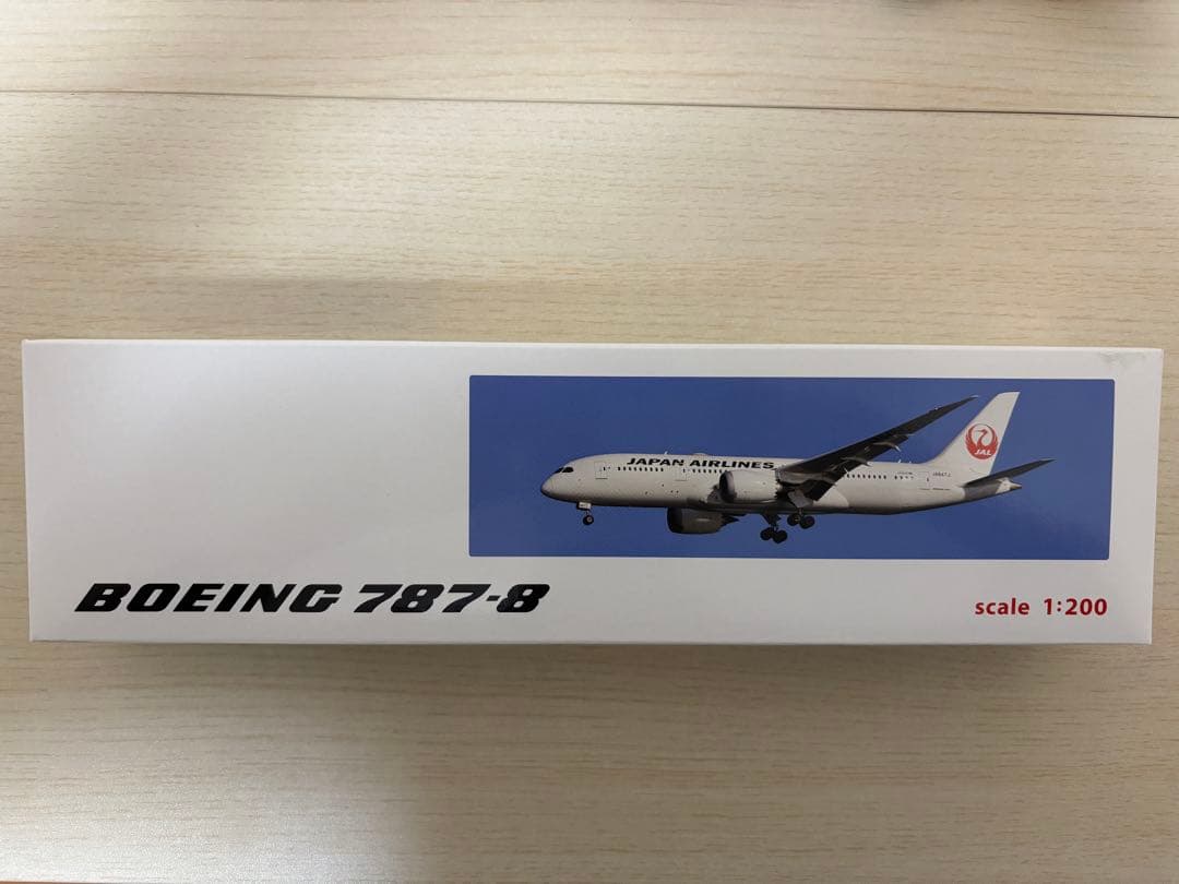 JAL 日本航空 Boeing 787-8 1/200 スタンド付き飛行機模型