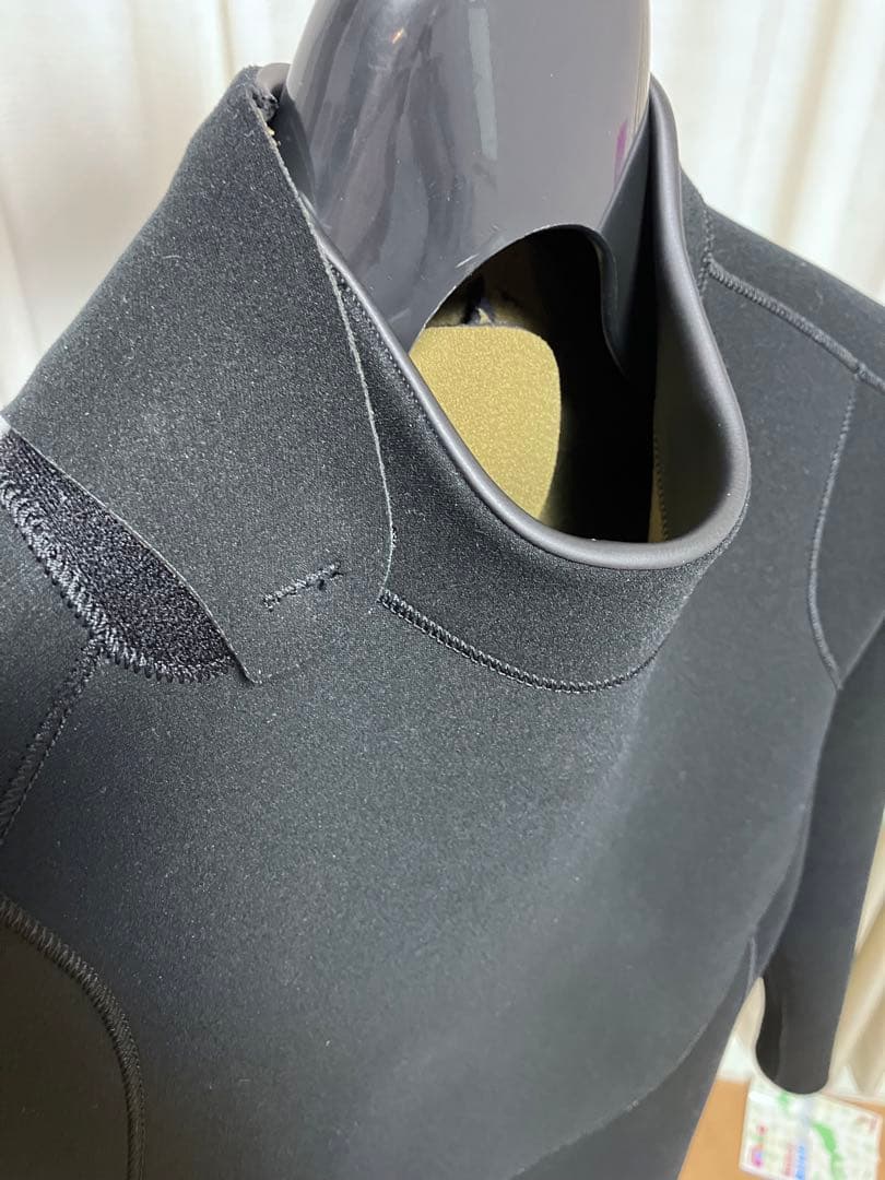 RASH WETSUITS ラッシュウエットスーツ