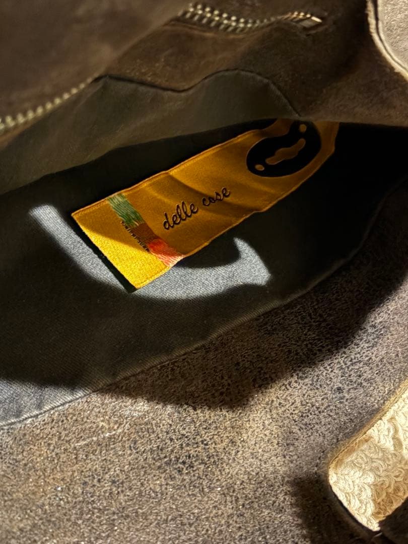 DELLE COSE ショルダーバッグ　イタリア製GUIDIレザー