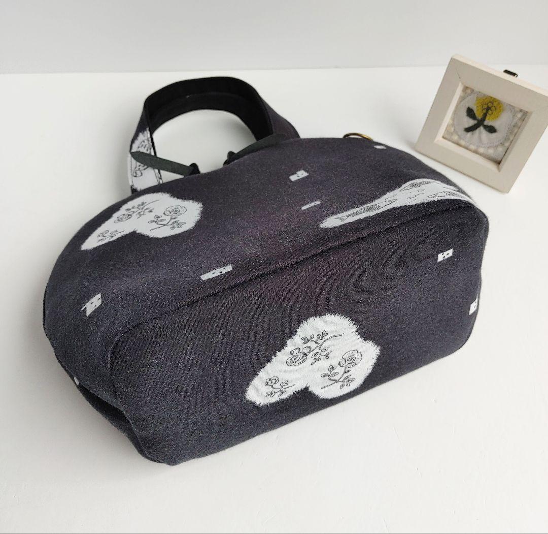 ミナペルホネン　レア　trois　ミニサイズまるいファスナーバッグ