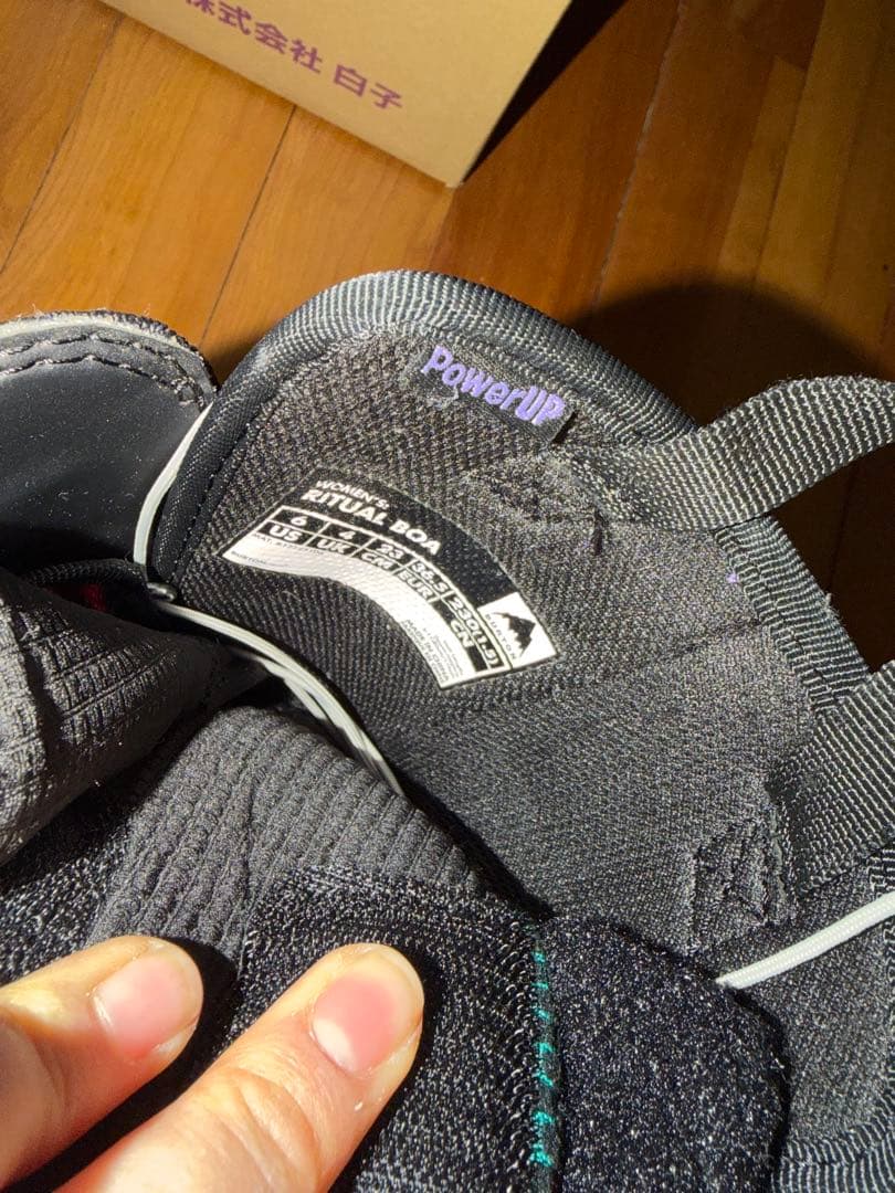 ［］24-25 BURTON RITUAL BOA (23.0)