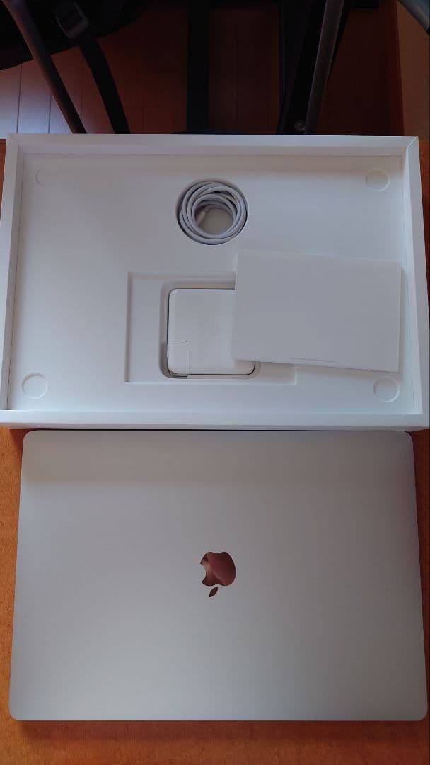 MacBook Pro 16インチ Core i7 16GB 512GB