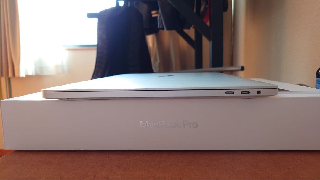 MacBook Pro 16インチ Core i7 16GB 512GB