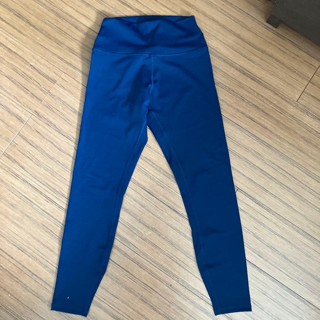 alo レギンス　エアリフト　ネイビー S