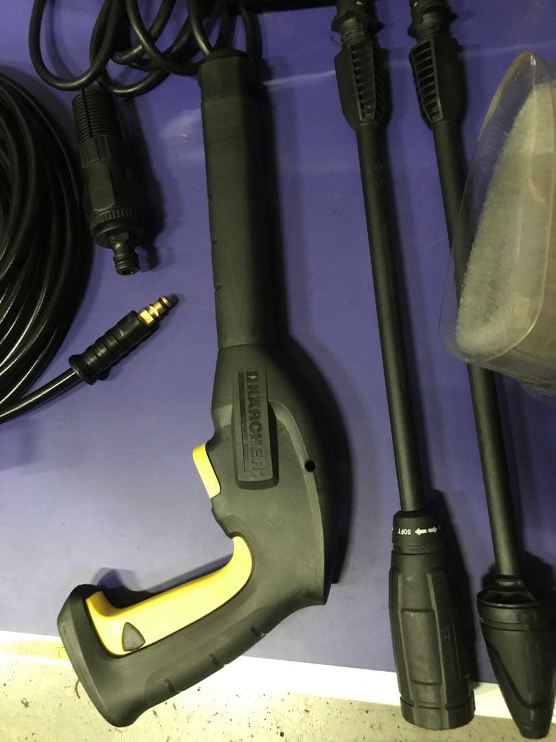 B）KARCHER 高圧洗浄機　JTK Silent 1.600-901.0