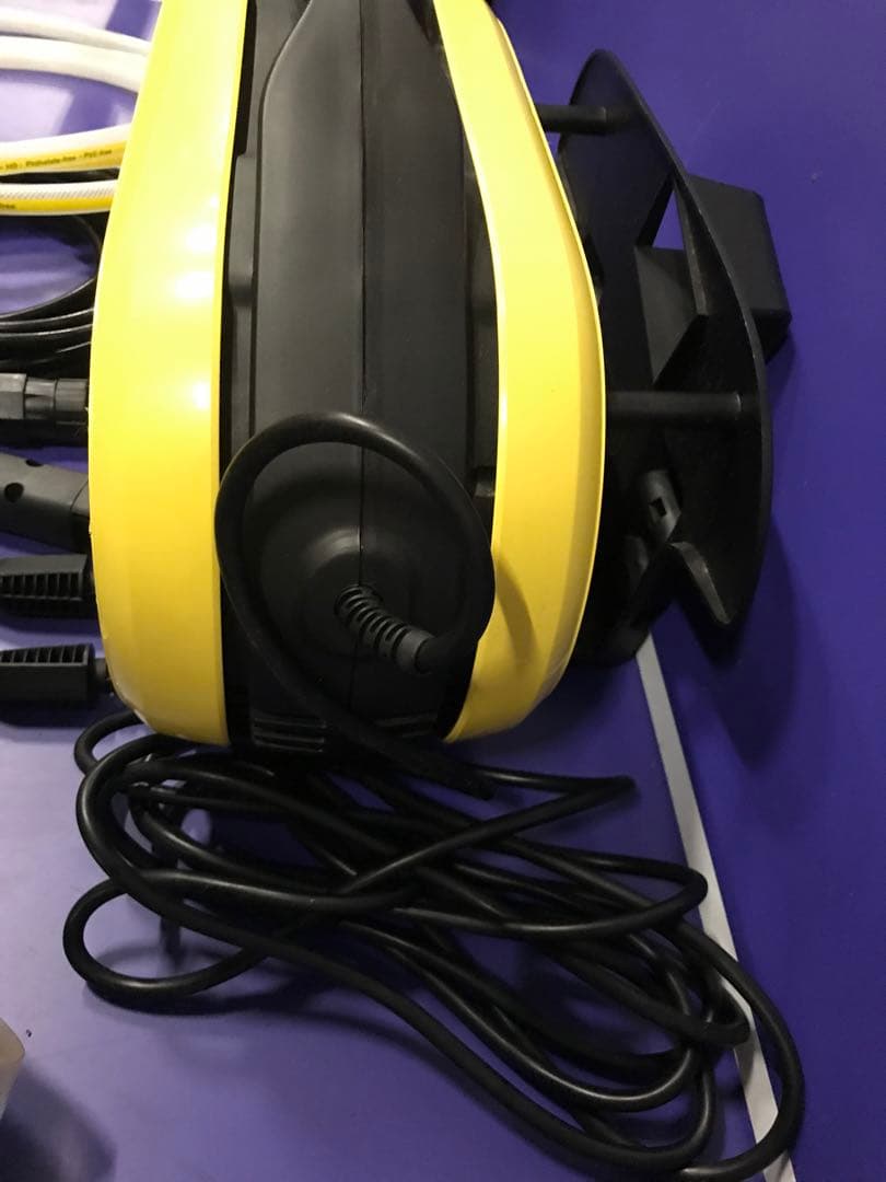 B）KARCHER 高圧洗浄機　JTK Silent 1.600-901.0