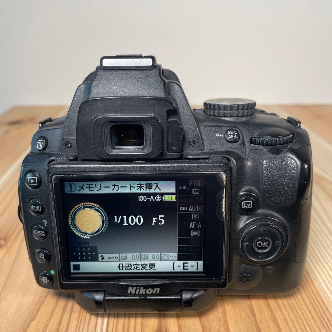 Nikon D5000 標準レンズ　単焦点レンズ35mm1:1.8G セット