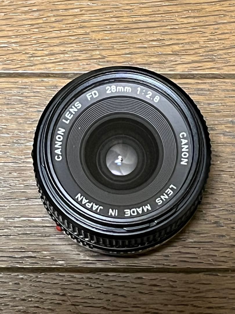 Ｃａｎｏｎ　ＡＥ－１　一眼レフカメラ　セット　ブラック　ストロボ・レンズ付き