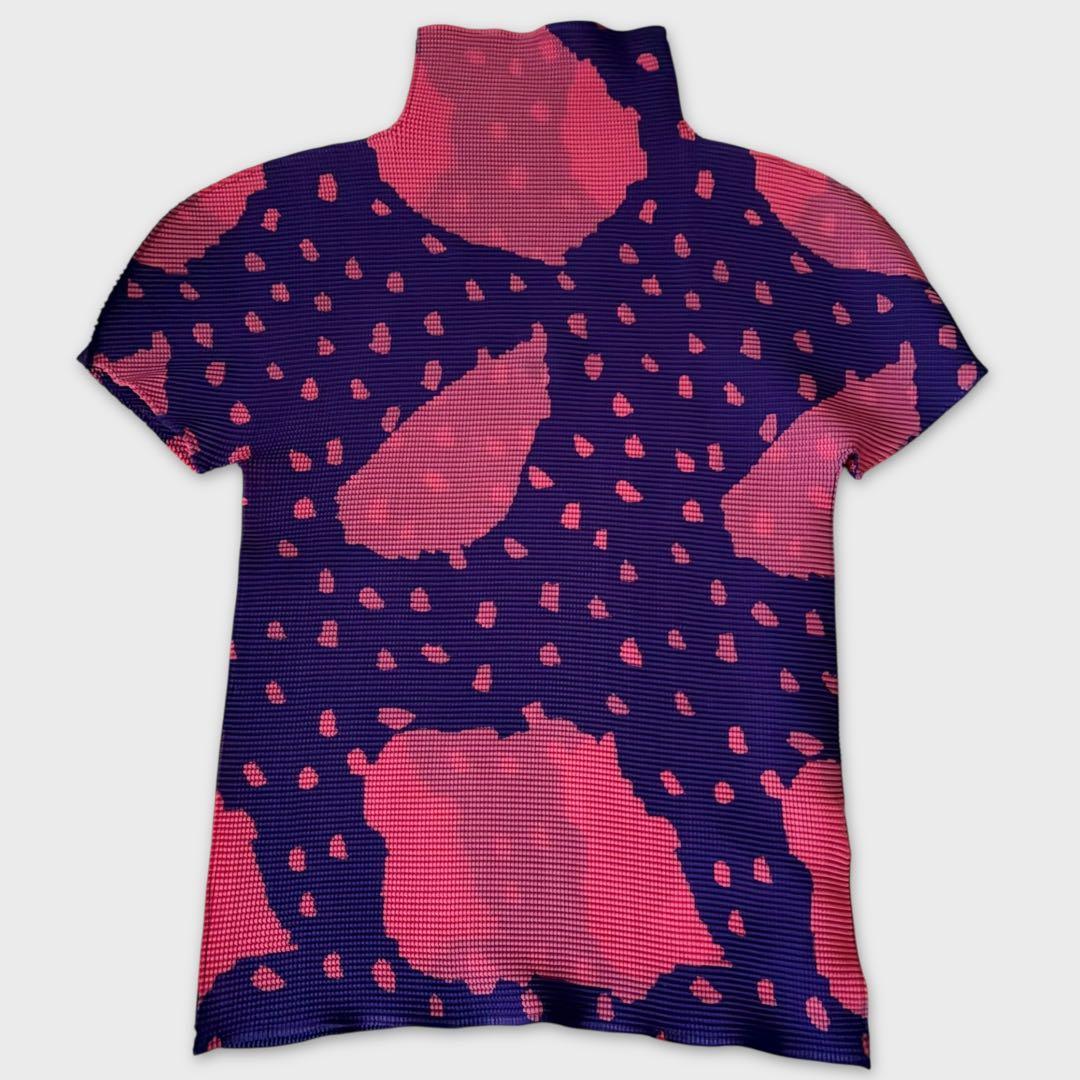 me ISSEY MIYAKE 総柄 プリーツ半袖カットソー ピンク×ネイビー