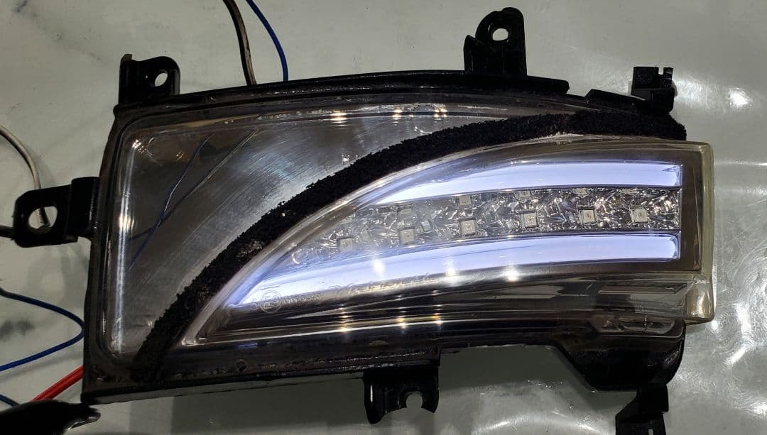 ヴァレンティ LED ドアミラーウインカー(エルグランドE52用)