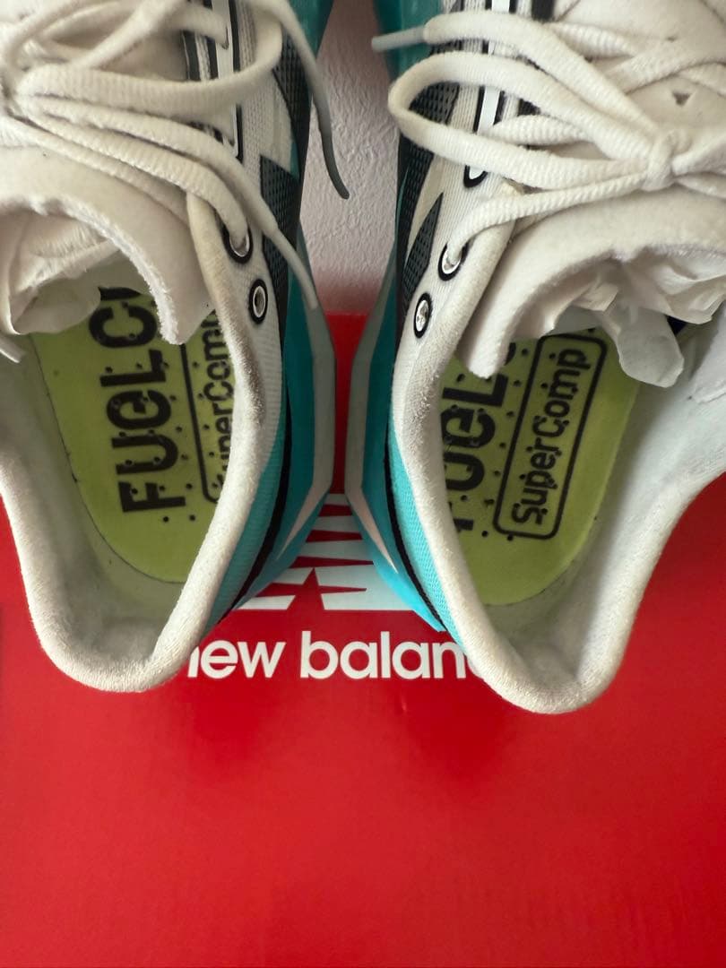 NBスーパーコンプエリート V4 27.0 SuperComp Elite V4