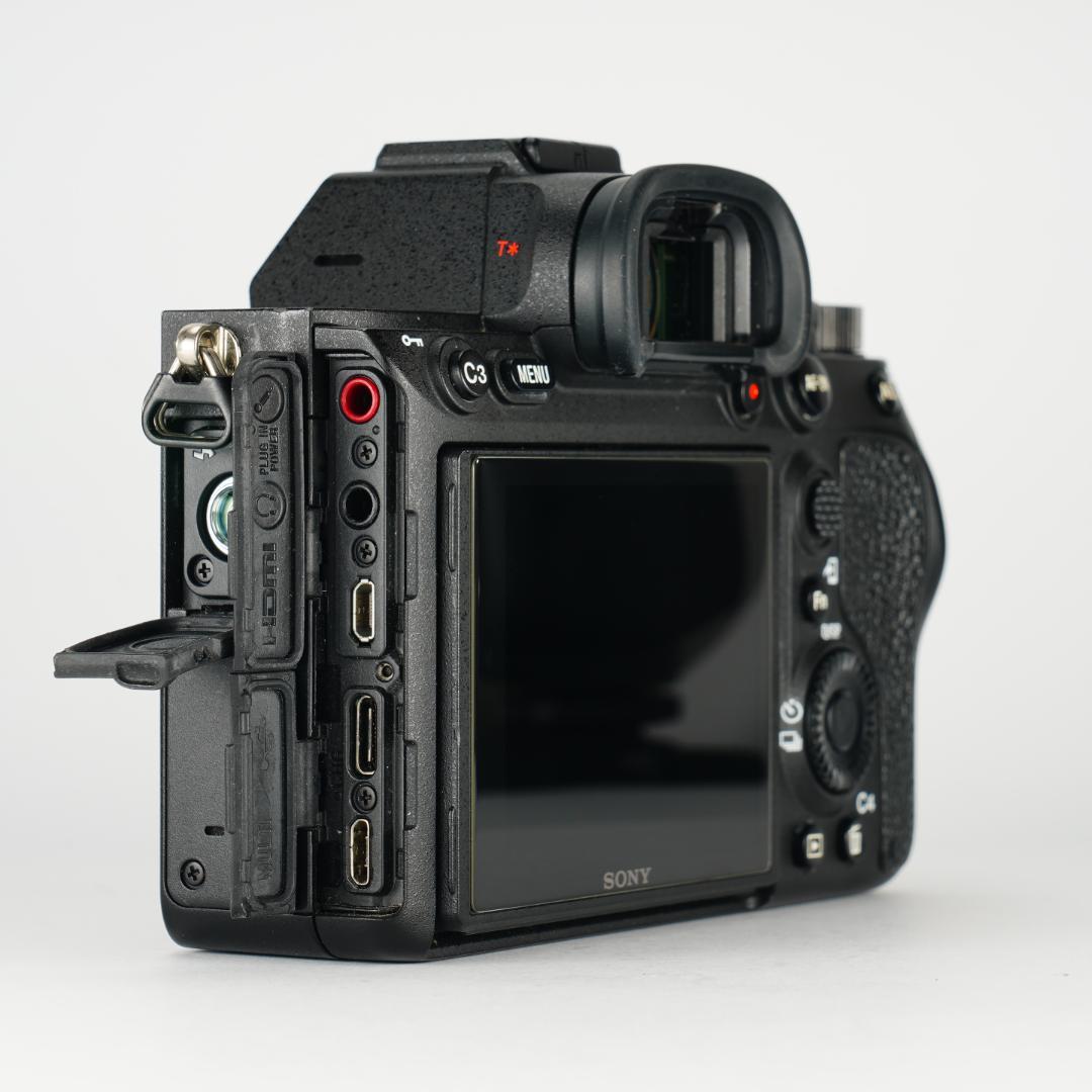 α7V? 風景撮るならこっち SONY α7RIV 6100万画素 付属品充実