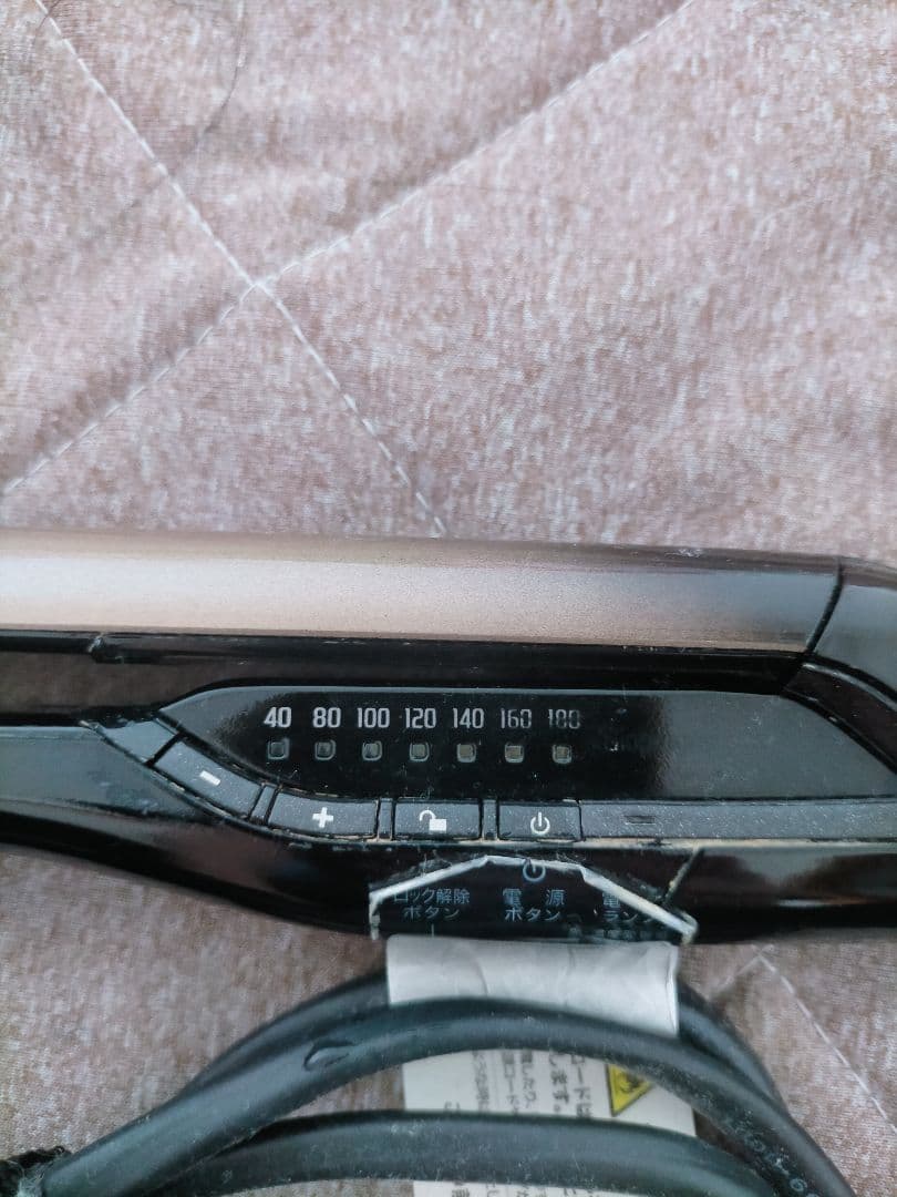 【お値下げ】ヘアビューロン4dplus 40-180℃ストレートヘアアイロン