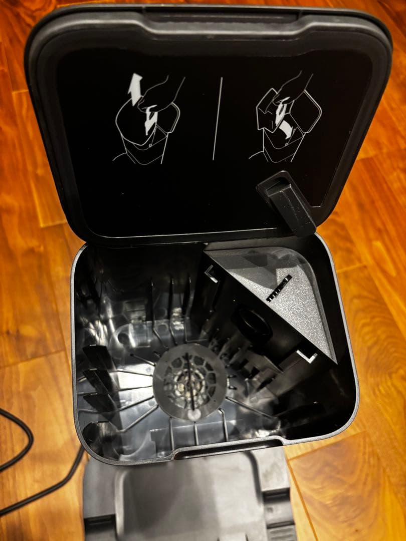 iRobot Roomba i7+ロボット掃除機　クリーンベース付