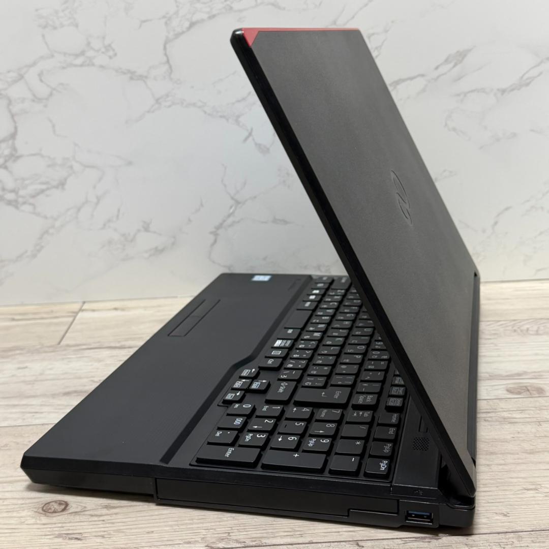 動作確認済み！第8世代i5 テンキー付き 富士通 ノートパソコン