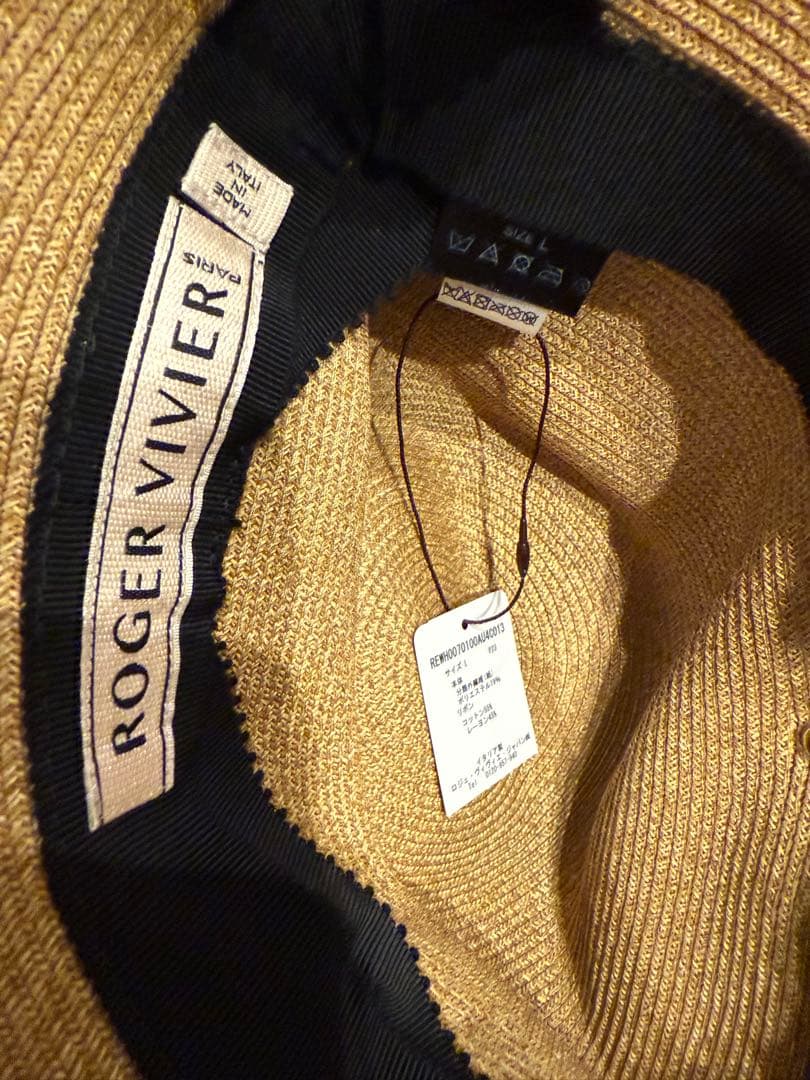 Roger vivier ブロッシュ ヴィヴィエ ラフィア ハット