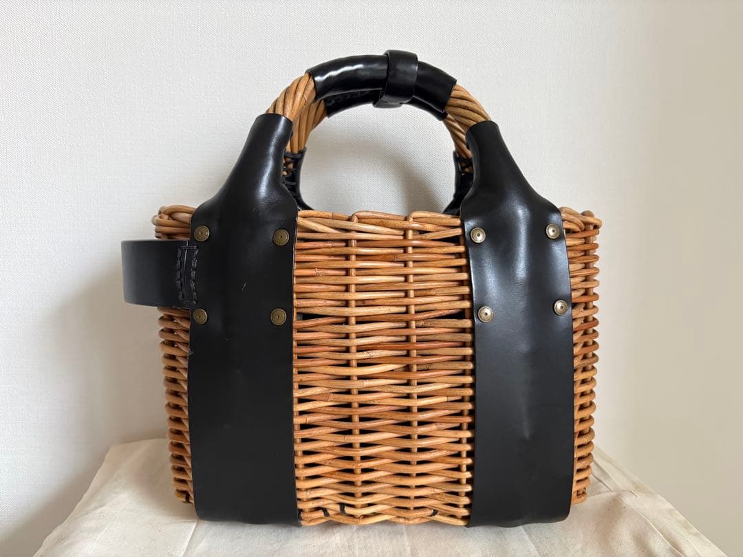 極美品　ebagos オイルショルダーミニ 紅籐 ブラック エバゴス　黒