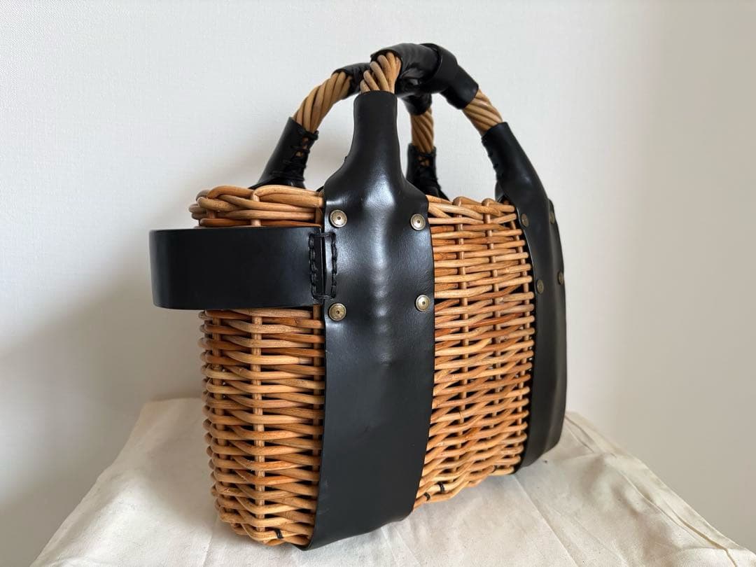 極美品　ebagos オイルショルダーミニ 紅籐 ブラック エバゴス　黒