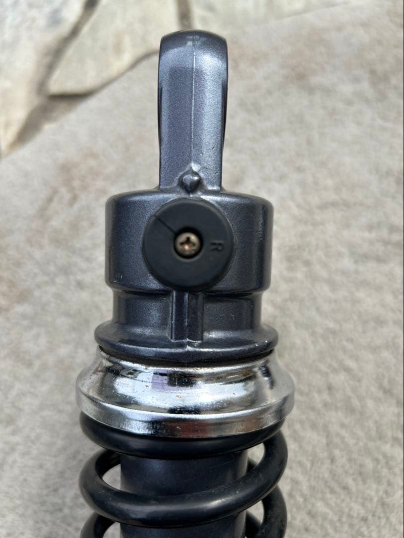 ゼファー400 リアサス　純正 Kawasaki サスペンション 2個セット