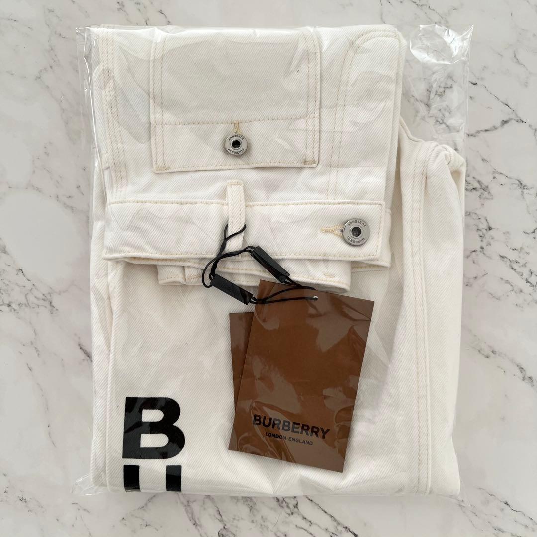 【新品タグ付き】BURBERRY バーバリー 140cm ロゴ 白デニムパンツ