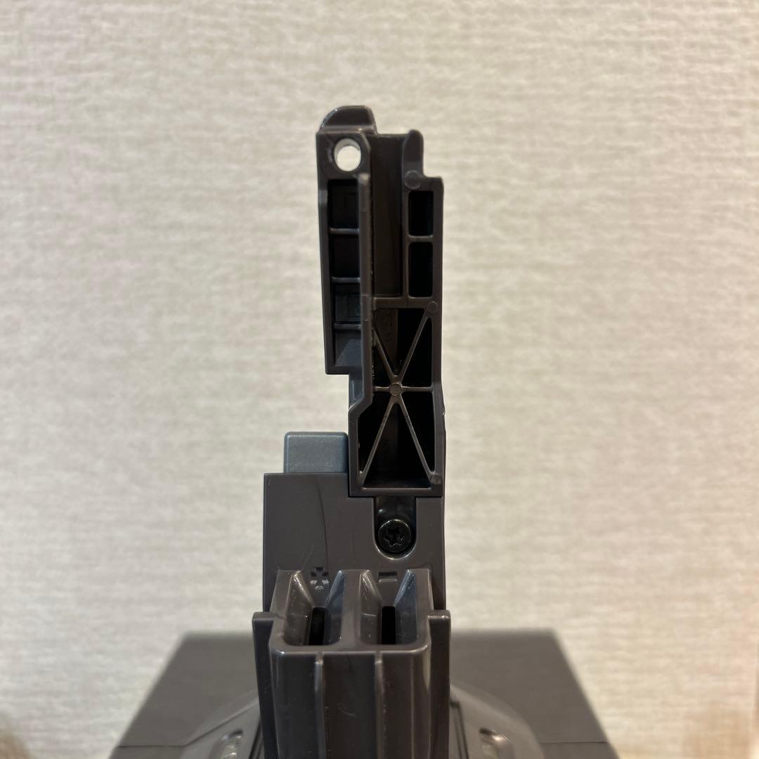 ダイソン公式HP純正品V8バッテリー【ほぼ未使用】