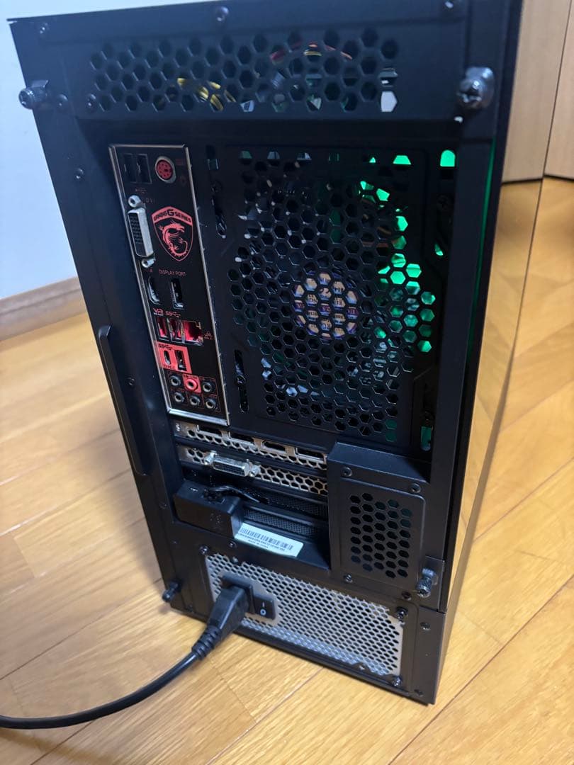 クーポンでお値打ちに！最終値下げ！早い者勝ち！なんか光る！自作ゲーミングPC中古