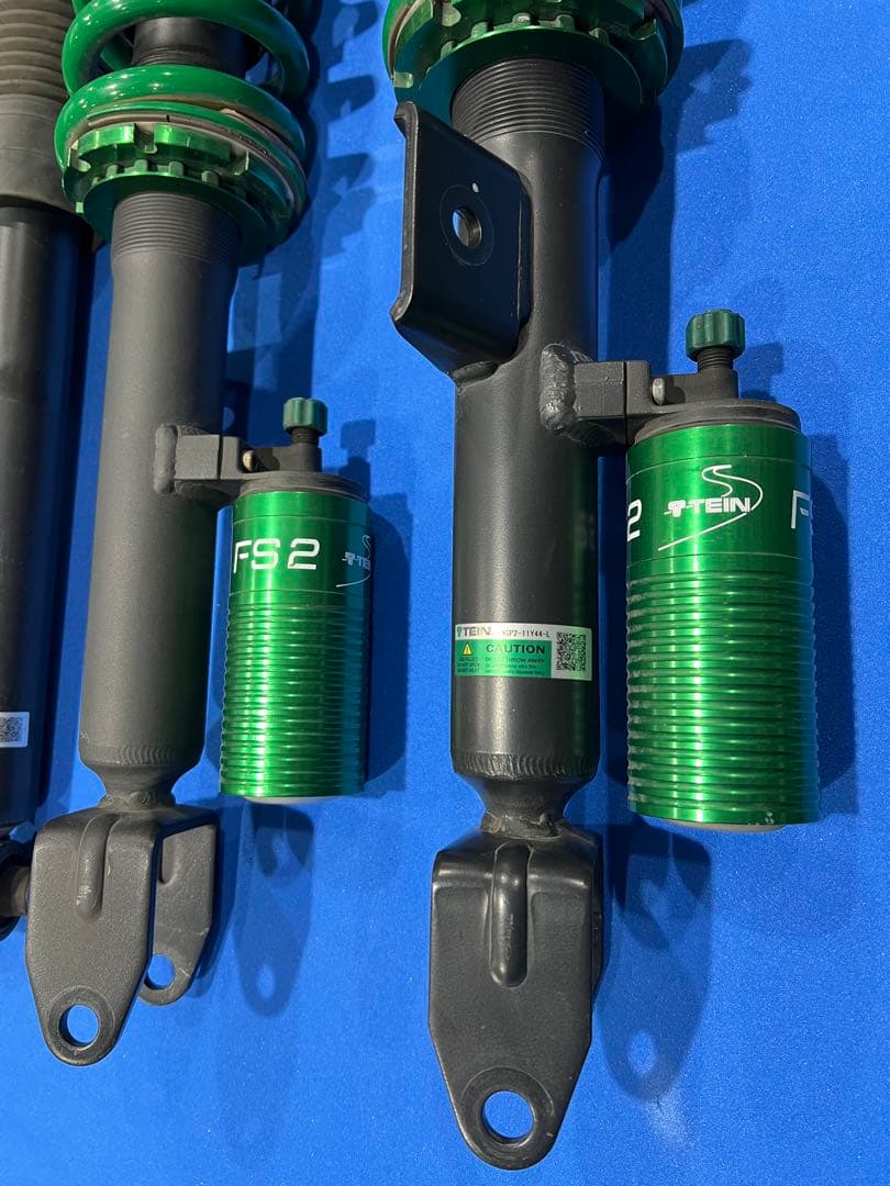 テスラ モデルＹ TEIN FS2 美品中古