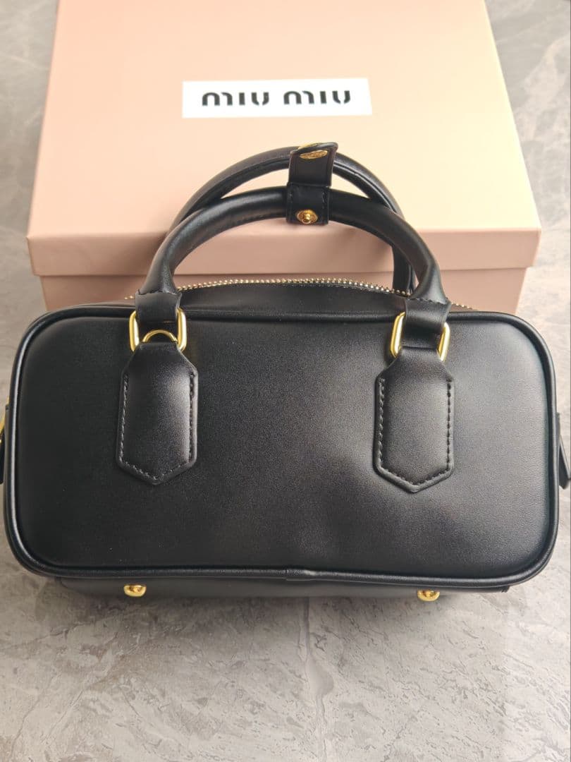 miu miu ミニボストンバッグ 2WAY ブラック レザー 美品