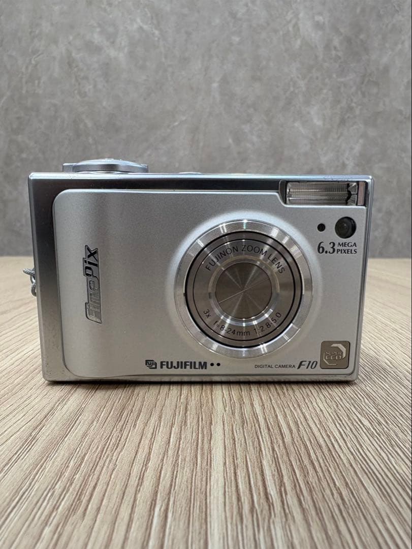 DalaFUJIFILM FinePixF10 コンパクトデジタルカメラ