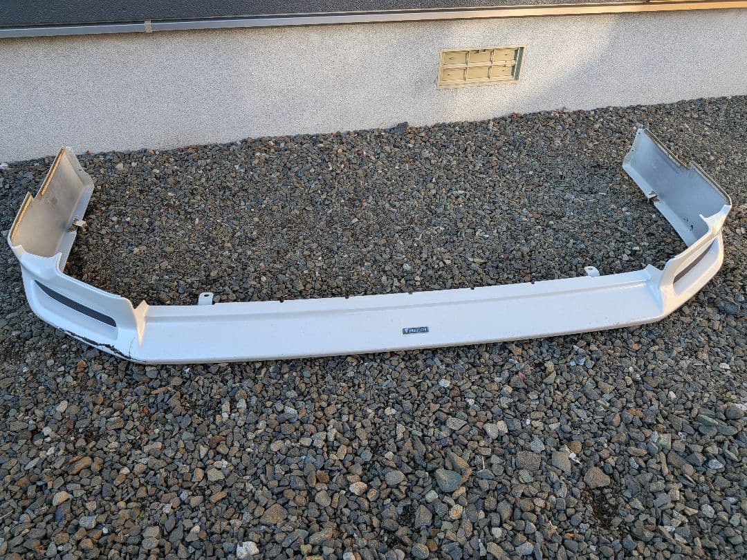 ハイエース４型ワイド　モデリスタフロントリップ