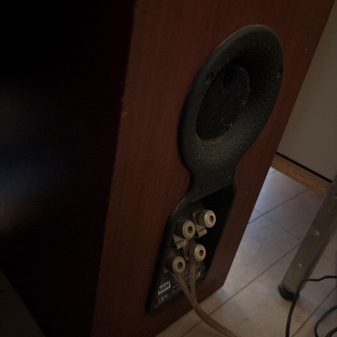 B&Wフロアスタンディングスピーカー