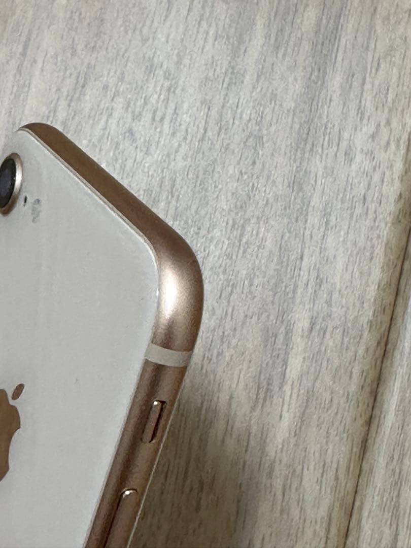 iPhone 8 ゴールド SIMフリー 美品