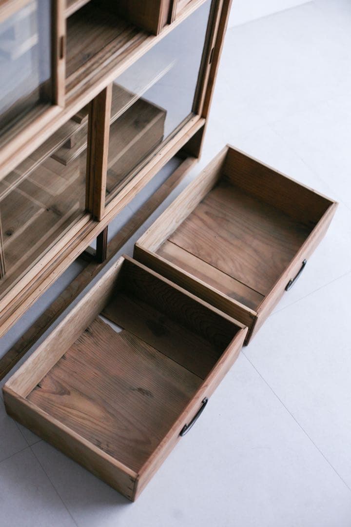 茶箪笥　キャビネット　本棚　収納棚　無垢材　杉材　ケヤキ材　古家具