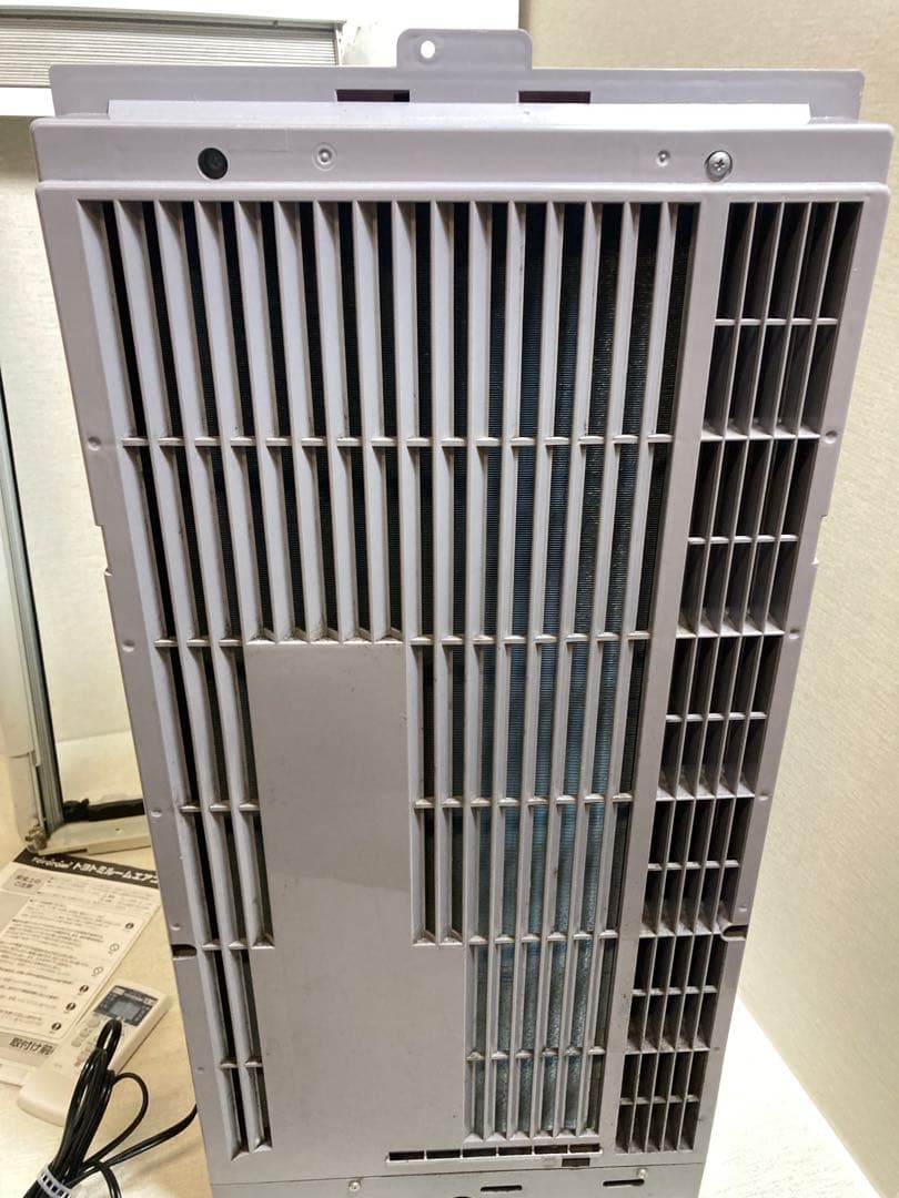 2022年製　TOYOTOMI TIW-A160M 窓用エアコン