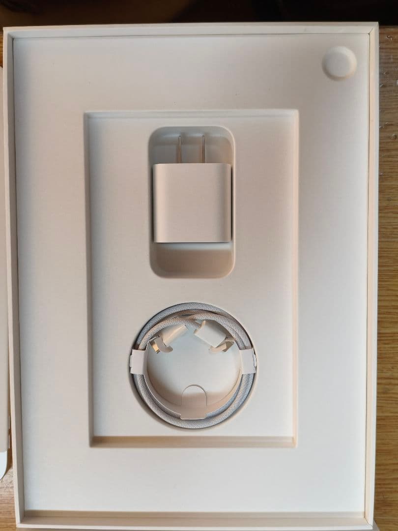 新品未使用 iPad 64GB 10世代 シルバー