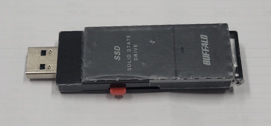 未使用　BUFFALO 外付けSSD SSD-PUT1.0U3-B/N