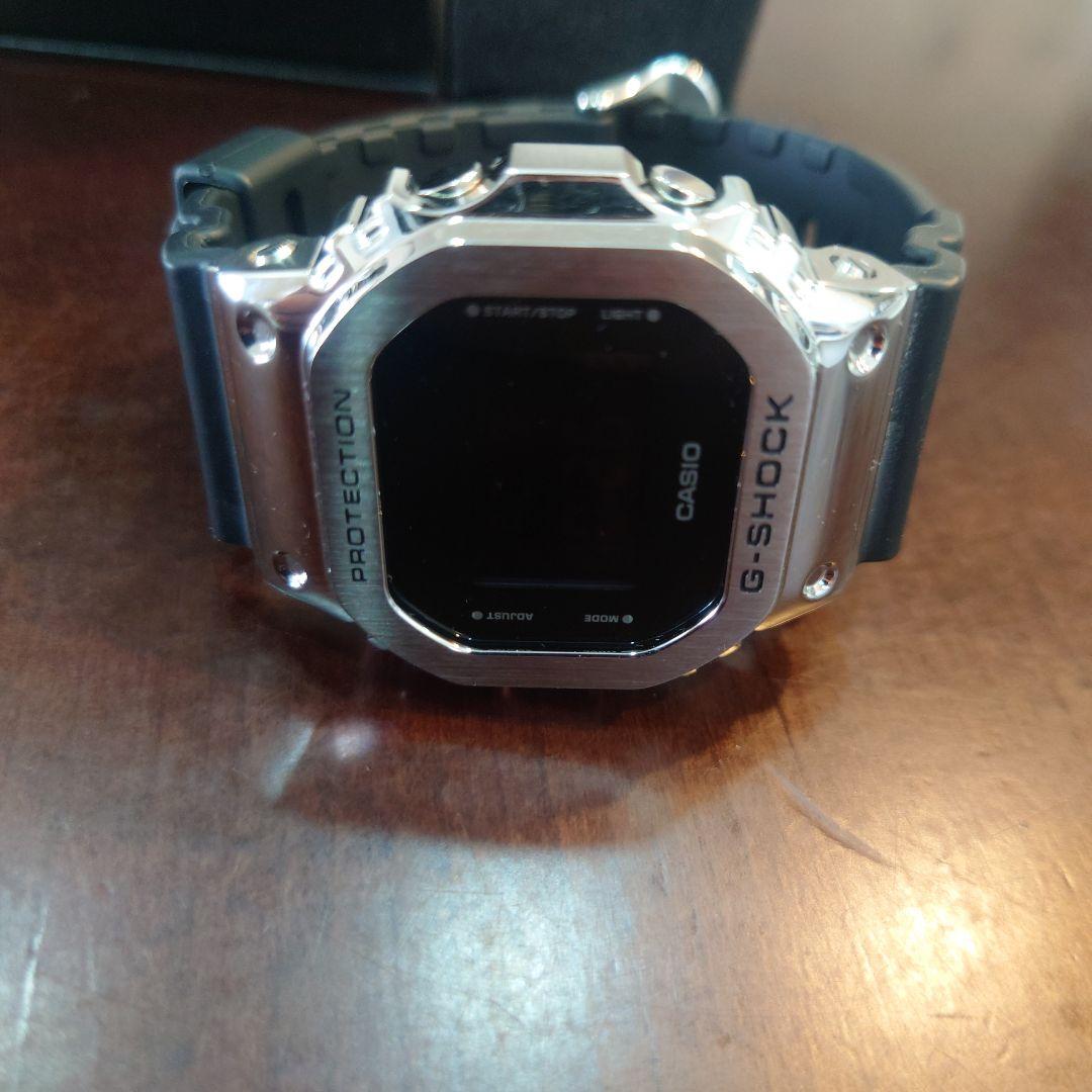CASIO G-SHOCK メタルデジタル腕時計 ブラックGM-5600U