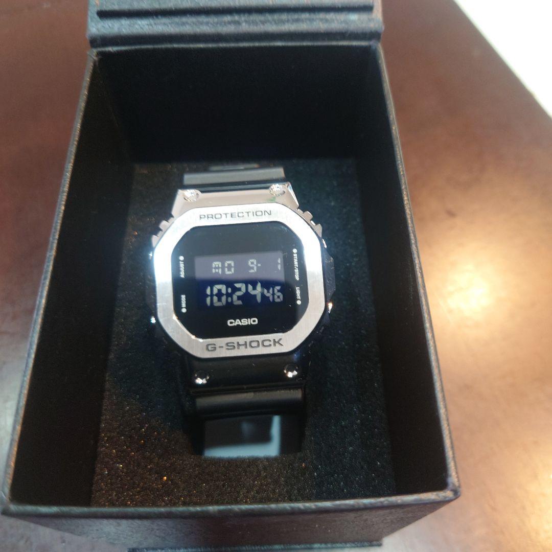 CASIO G-SHOCK メタルデジタル腕時計 ブラックGM-5600U