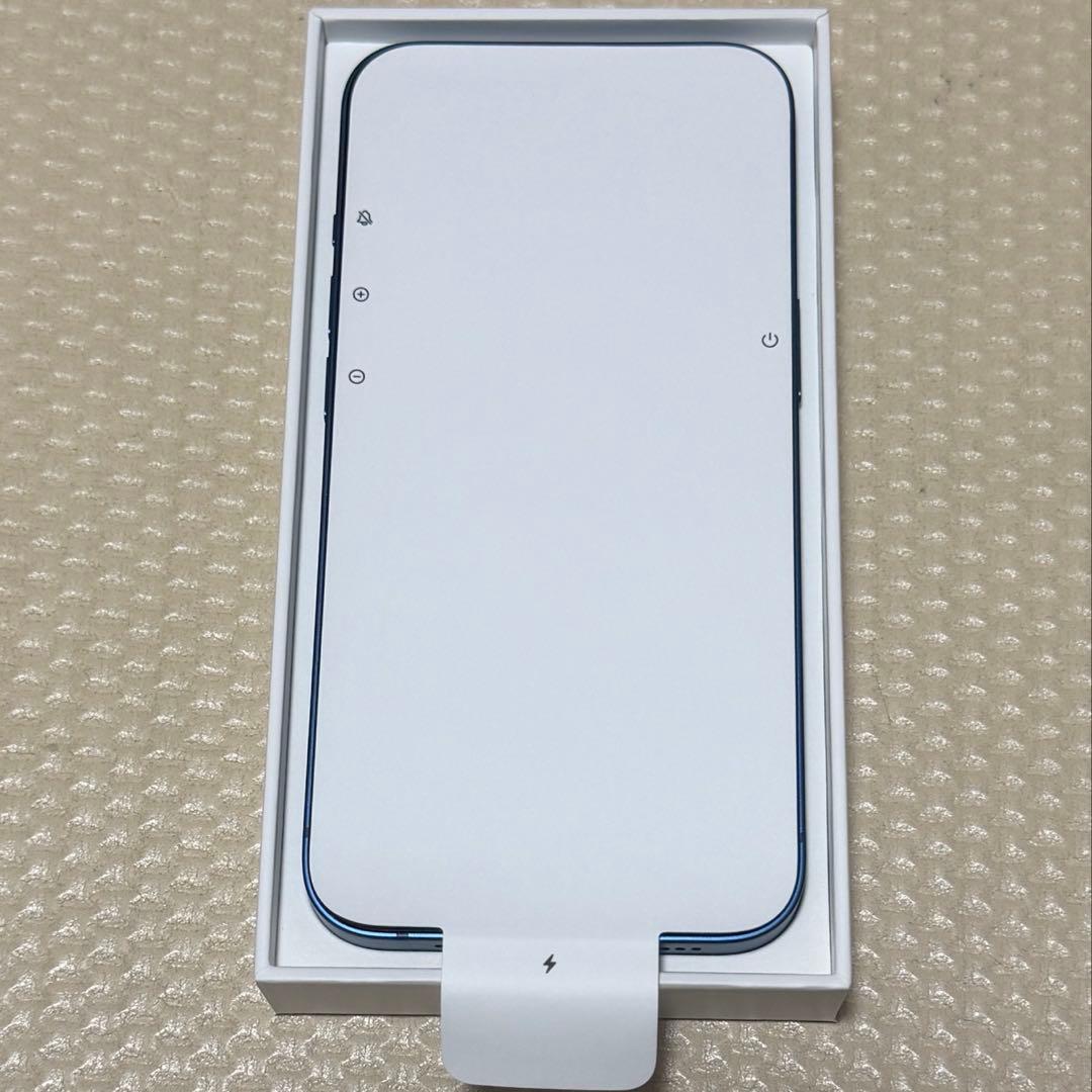 ほぼ新品バッテリー容量100% iPhone13 128GB SIMフリー 本体