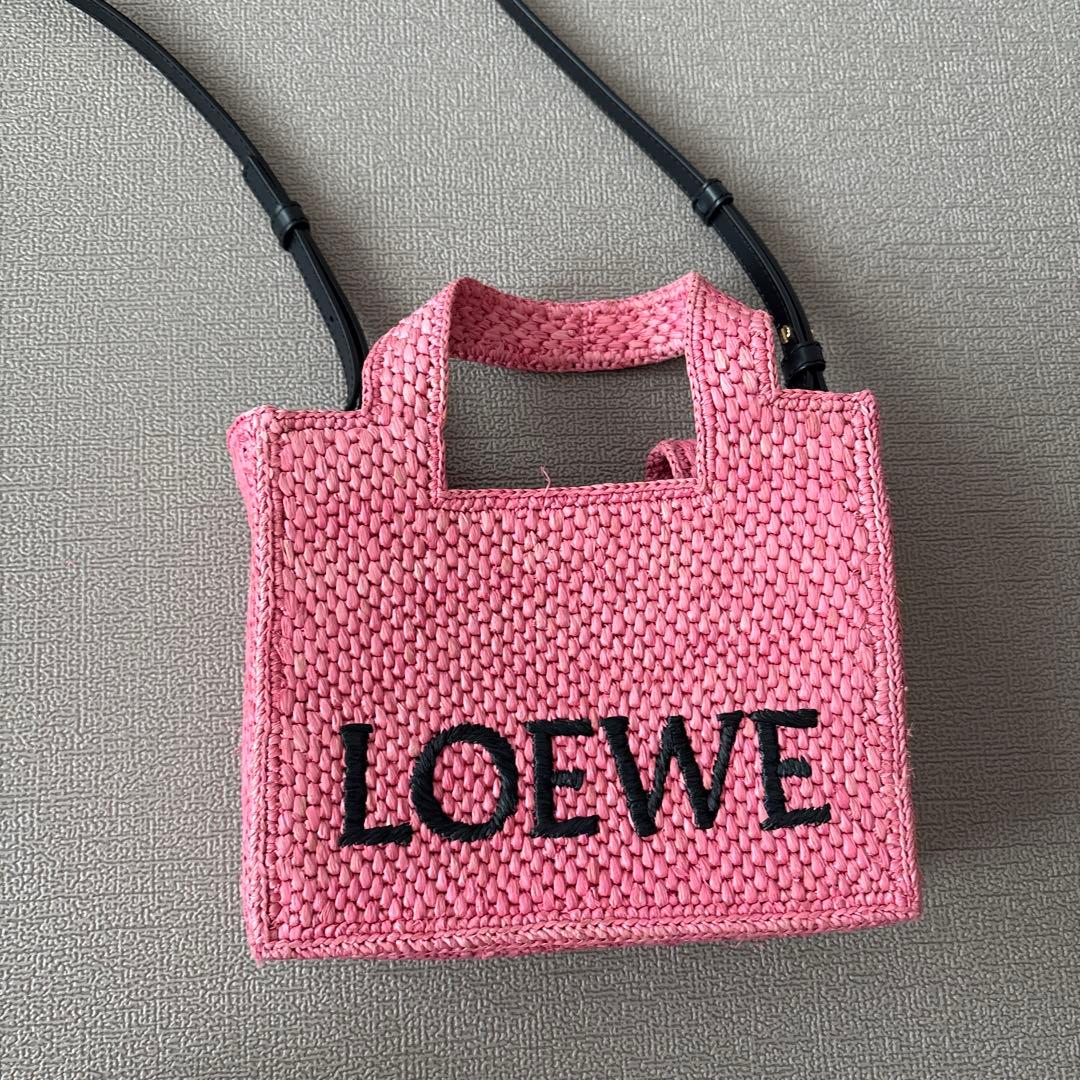 LOEWE フォントトート サンセットピンク ラフィア ロゴ かごバッグ
