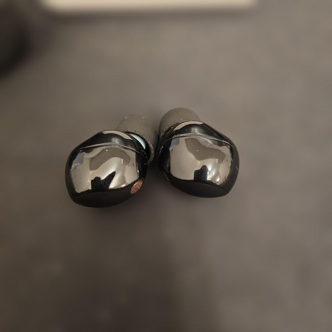 WF 1000XM5 ブラック