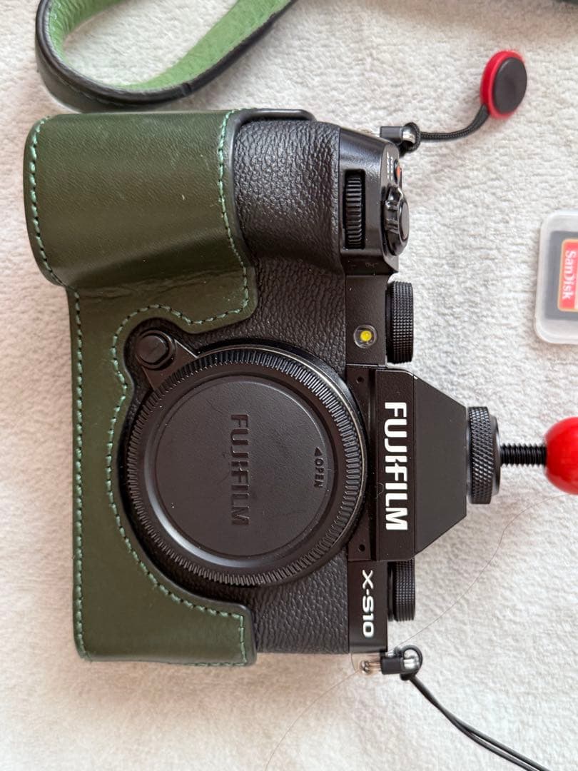 【極美品・生産終了】FUJIFILM X-S10 XC15-45【値段相談可能】