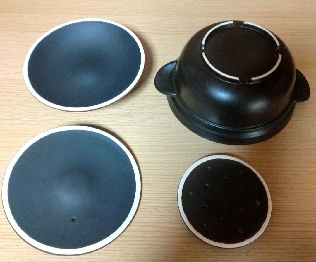 磁性鍋（電子レンジ専用鍋）Mサイズ　美品　電磁波カット　遠赤外線